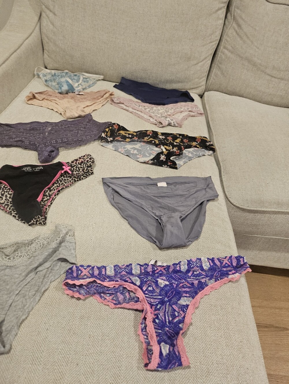10 Pairs Of Victoria's Secret Underwear XS S - Picture 3 of 4